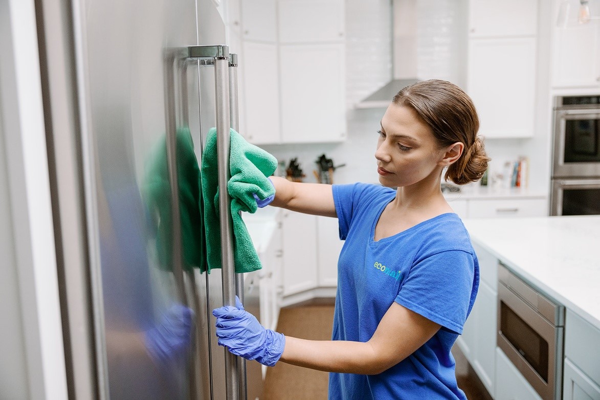 Why You Should Choose Professional Home Cleaning Services